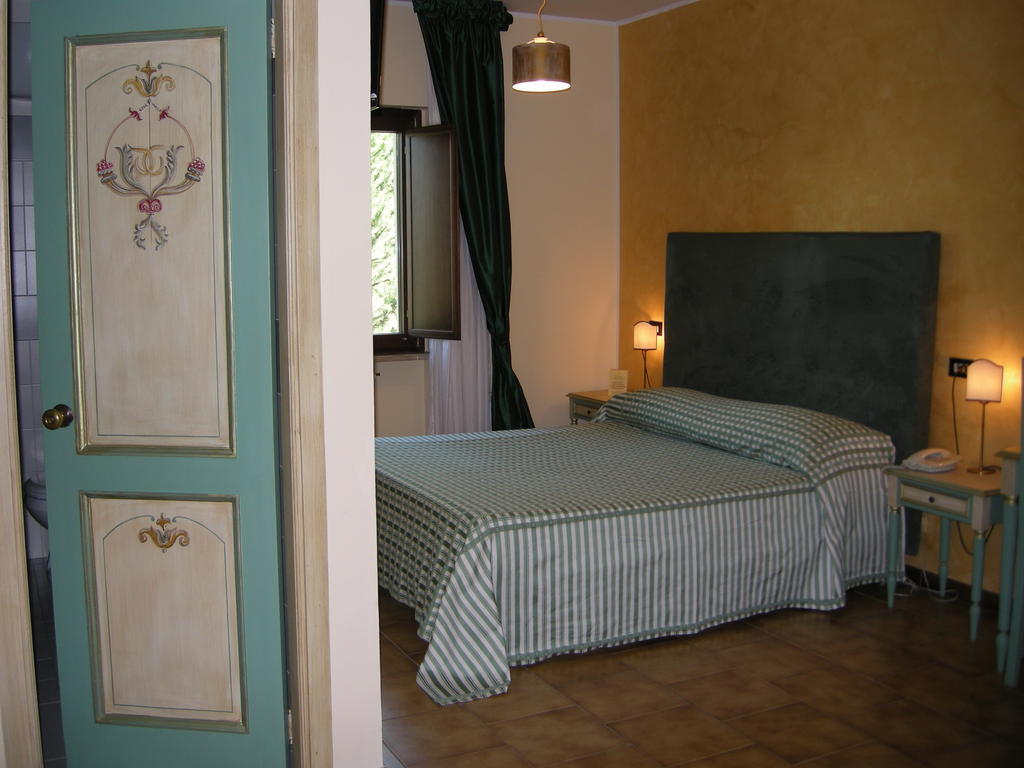 Hotel Fiordigigli LʼAquila Quarto foto